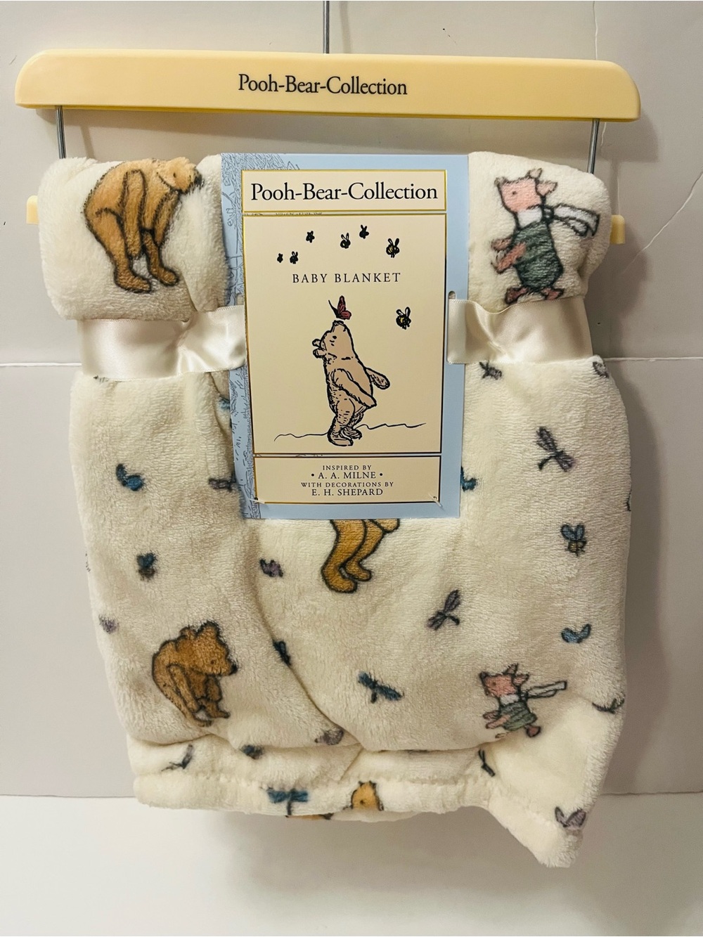 Winnie the Pooh Bear Collection Cream Baby Blanket Piglet Butterflies Bees
